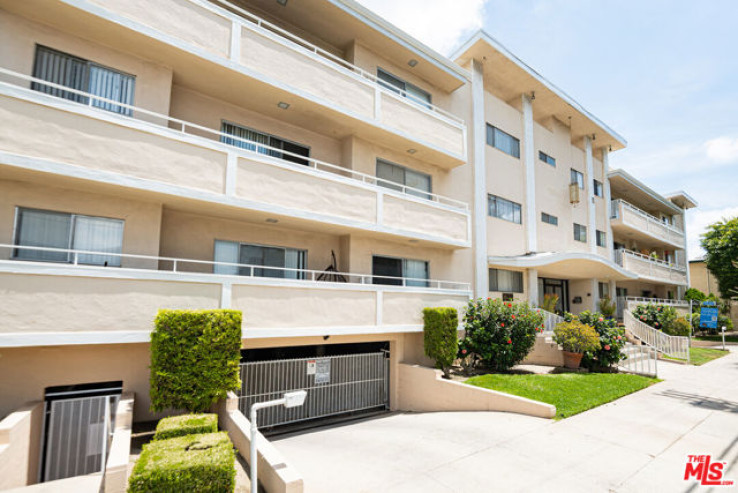  Income Home for Sale in Encino, California