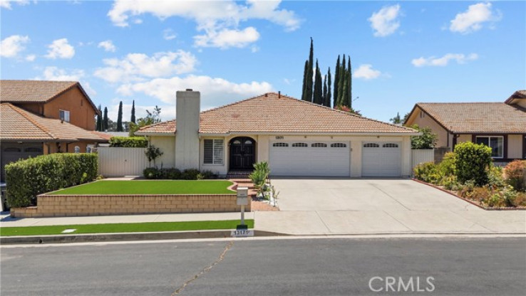 Residential Home in Granada Hills