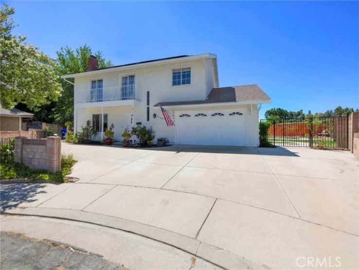 5 Bed Home for Sale in Saugus, California