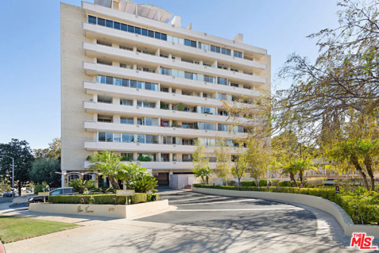 2 Bed Home for Sale in Los Angeles, California