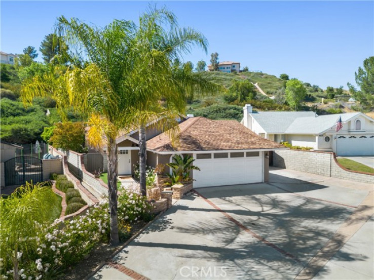 4 Bed Home for Sale in Saugus, California