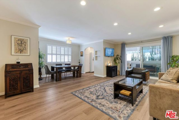 1 Bed Home for Sale in Los Angeles, California