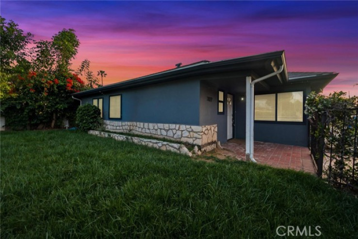 3 Bed Home for Sale in Lake Balboa, California