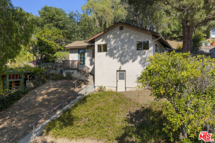 2 Bed Home for Sale in Los Angeles, California