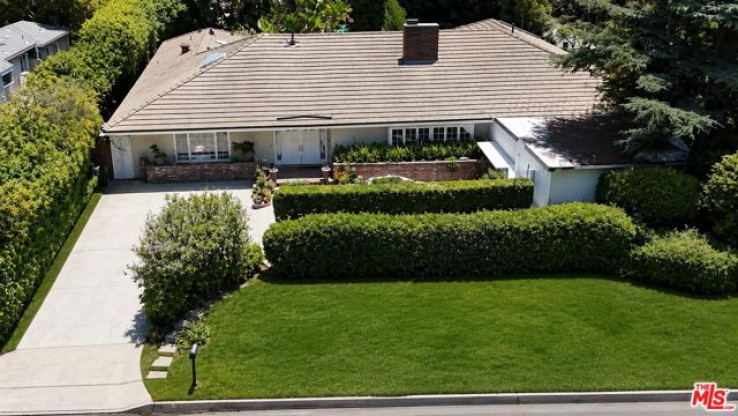4 Bed Home for Sale in Beverly Hills, California