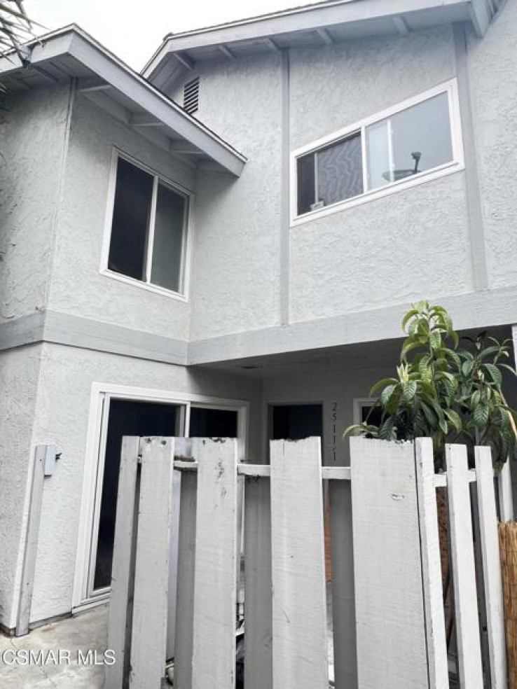 Residential Home in Ventura Beach S. of Ventura River to S.C.