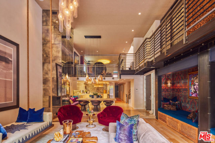 5 Bed Home for Sale in Venice, California