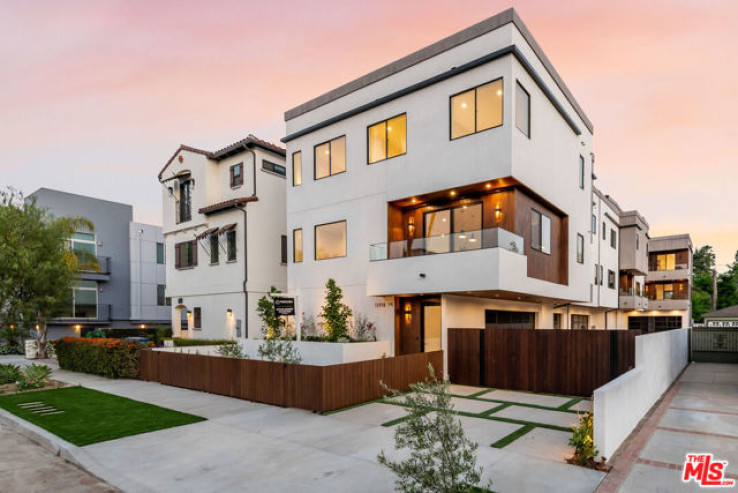 3 Bed Home for Sale in Studio City, California