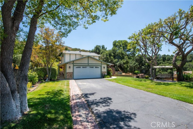 4 Bed Home for Sale in Newhall, California