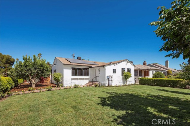 3 Bed Home for Sale in Sherman Oaks, California
