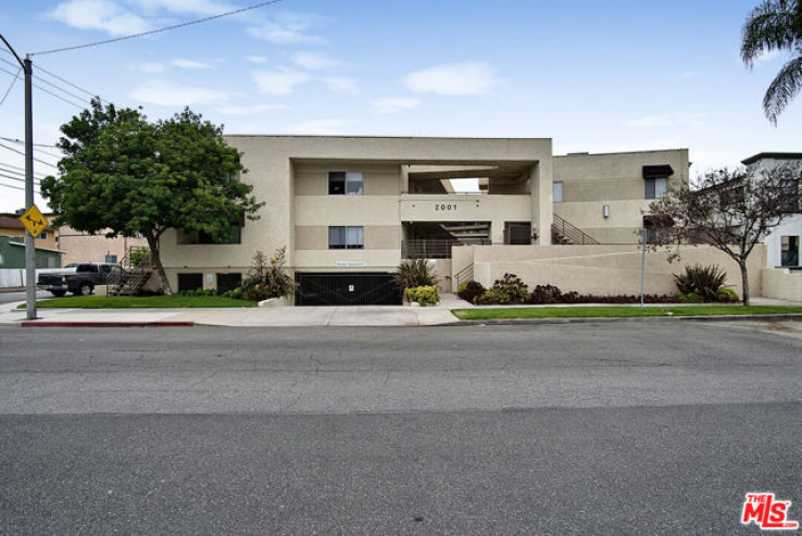  Income Home for Sale in Burbank, California