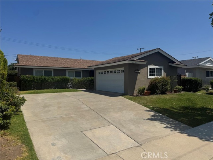 4 Bed Home for Sale in Saugus, California