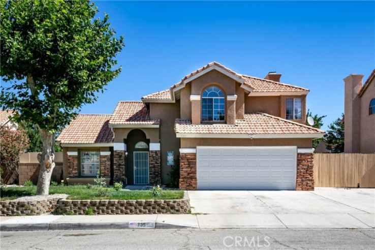 4 Bed Home for Sale in Lancaster, California