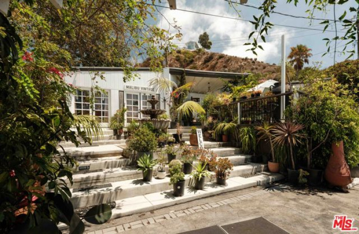  Commercial for Sale in Malibu, California