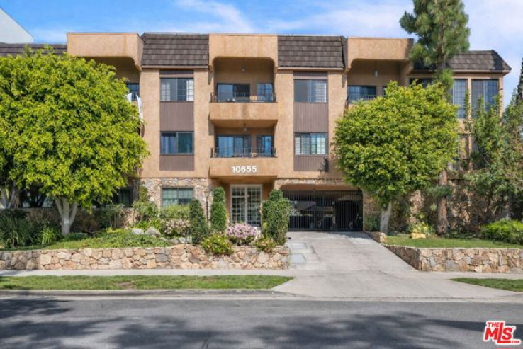 2 Bed Home for Sale in Los Angeles, California