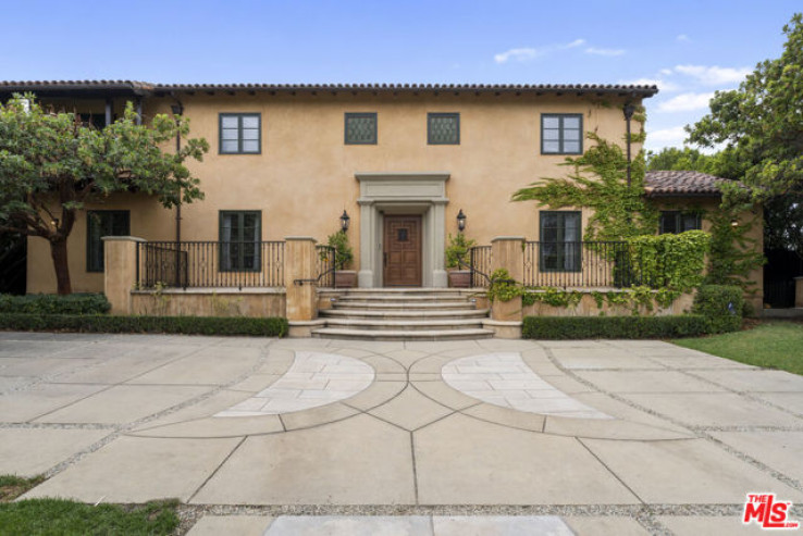 Residential Home in Hancock Park-Wilshire