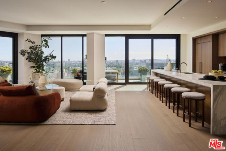 Residential Home in West Hollywood Vicinity