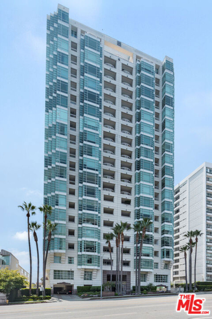 3 Bed Home for Sale in Los Angeles, California