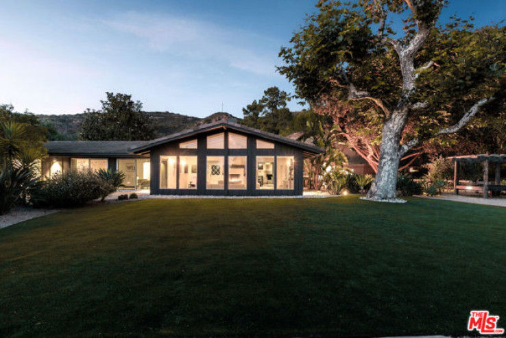 Residential Home in Malibu