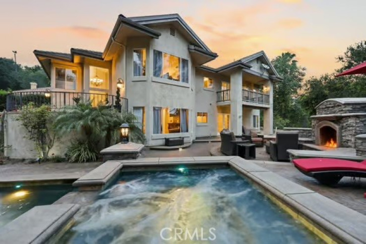 4 Bed Home for Sale in Santa Paula, California