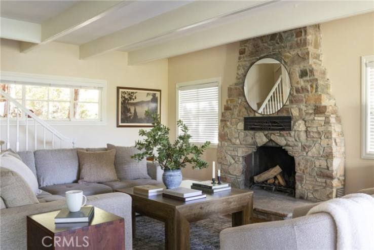 2 Bed Home for Sale in Lake Arrowhead, California
