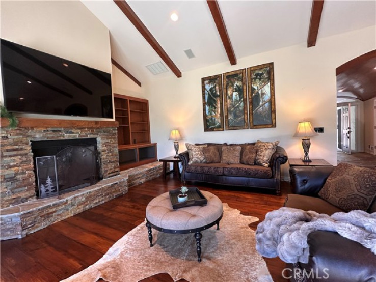4 Bed Home for Sale in Lake Arrowhead, California