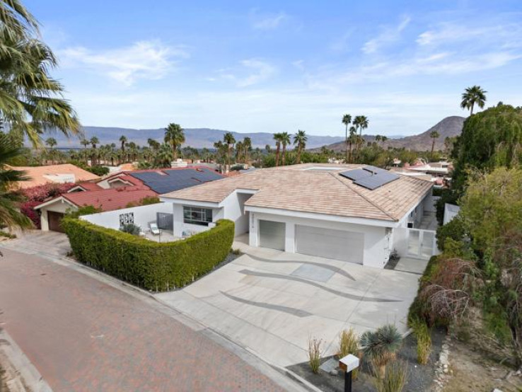 3 Bed Home for Sale in Palm Desert, California