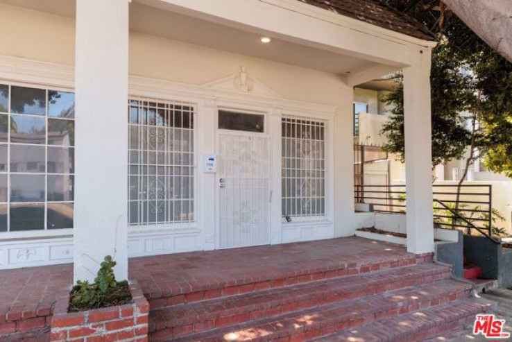 Commercial Lease in Hollywood Hills East