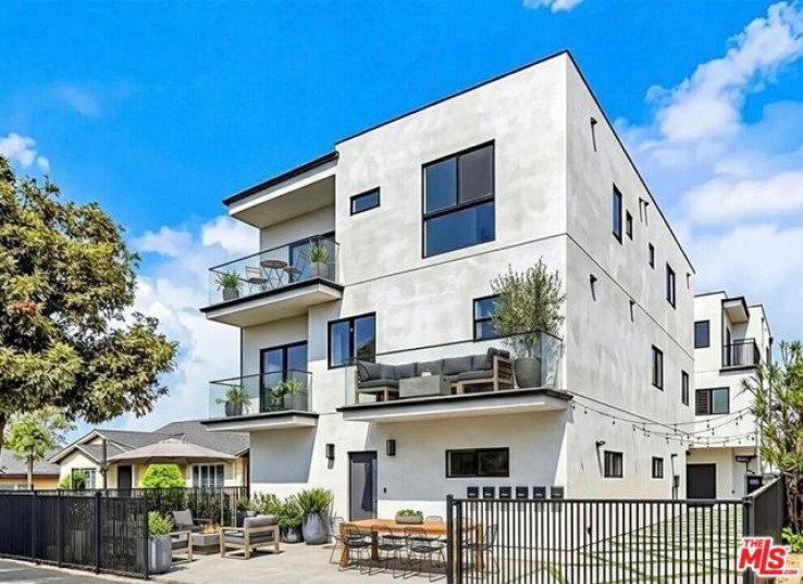 Residential Income in Mid Los Angeles