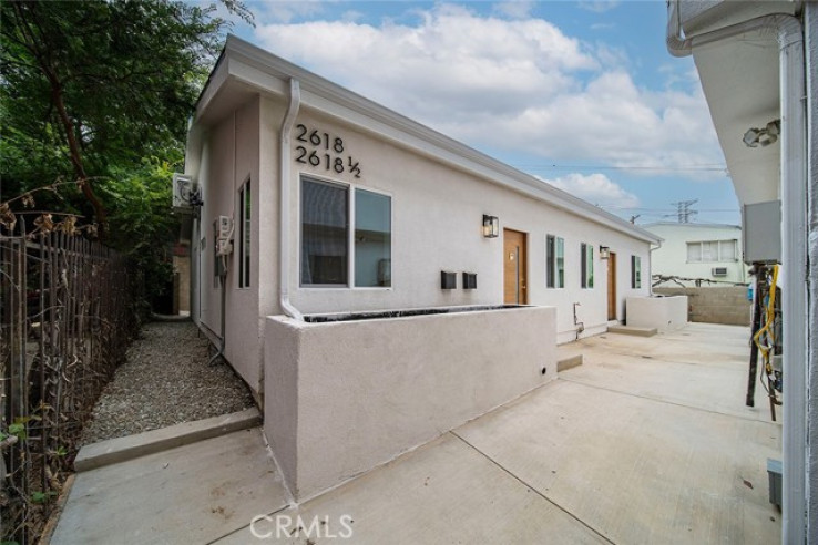 Residential Income in Los Feliz