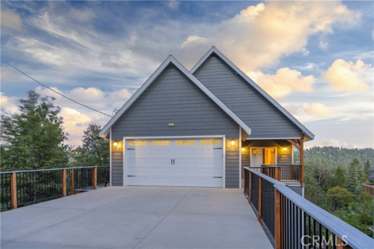 4 Bed Home for Sale in Lake Arrowhead, California