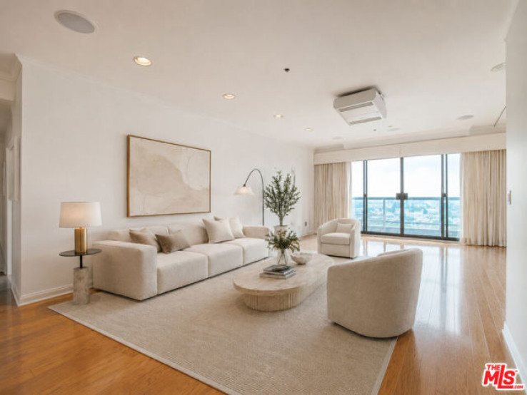 2 Bed Home for Sale in Los Angeles, California