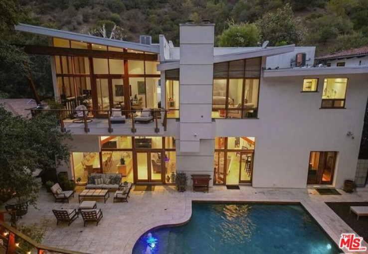 Residential Home in Brentwood
