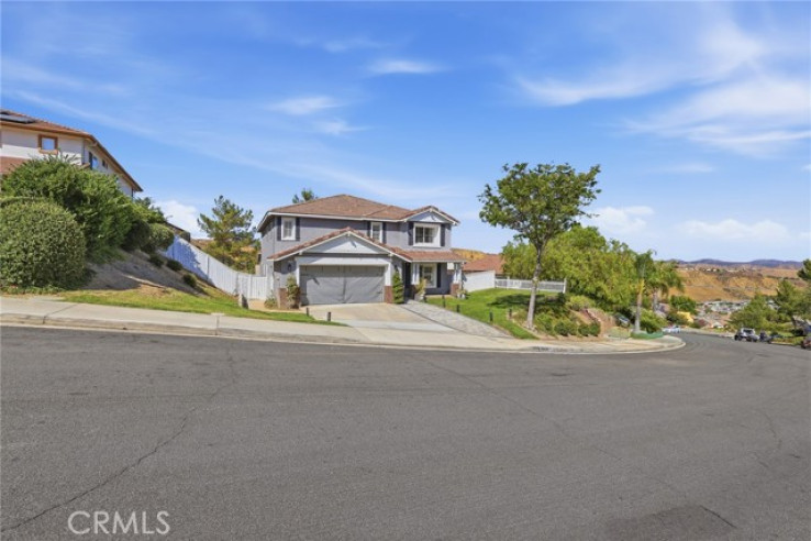 Residential Home in North Castaic