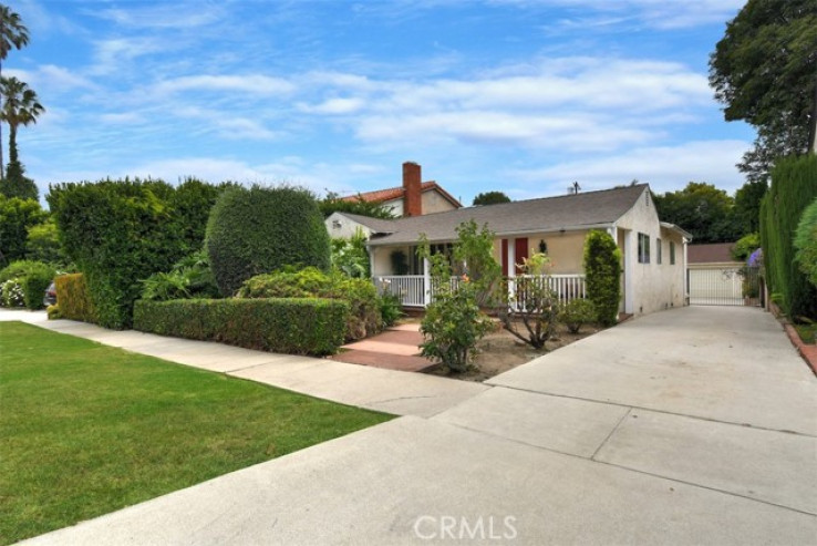 2 Bed Home for Sale in Sherman Oaks, California