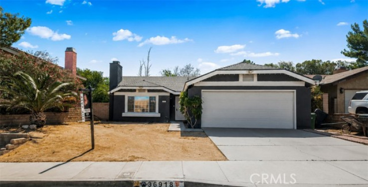 Residential Home in Palmdale
