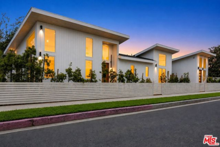 3 Bed Home for Sale in Culver City, California