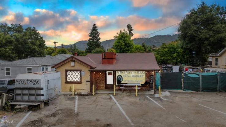  Commercial for Sale in Oak View, California