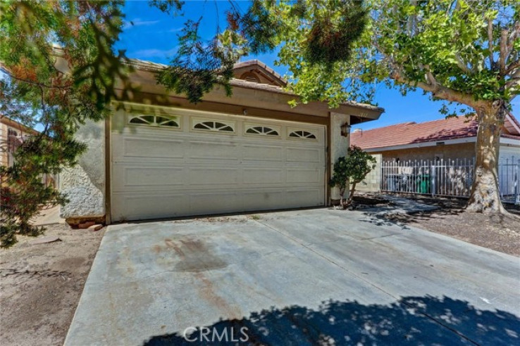 3 Bed Home for Sale in Palmdale, California