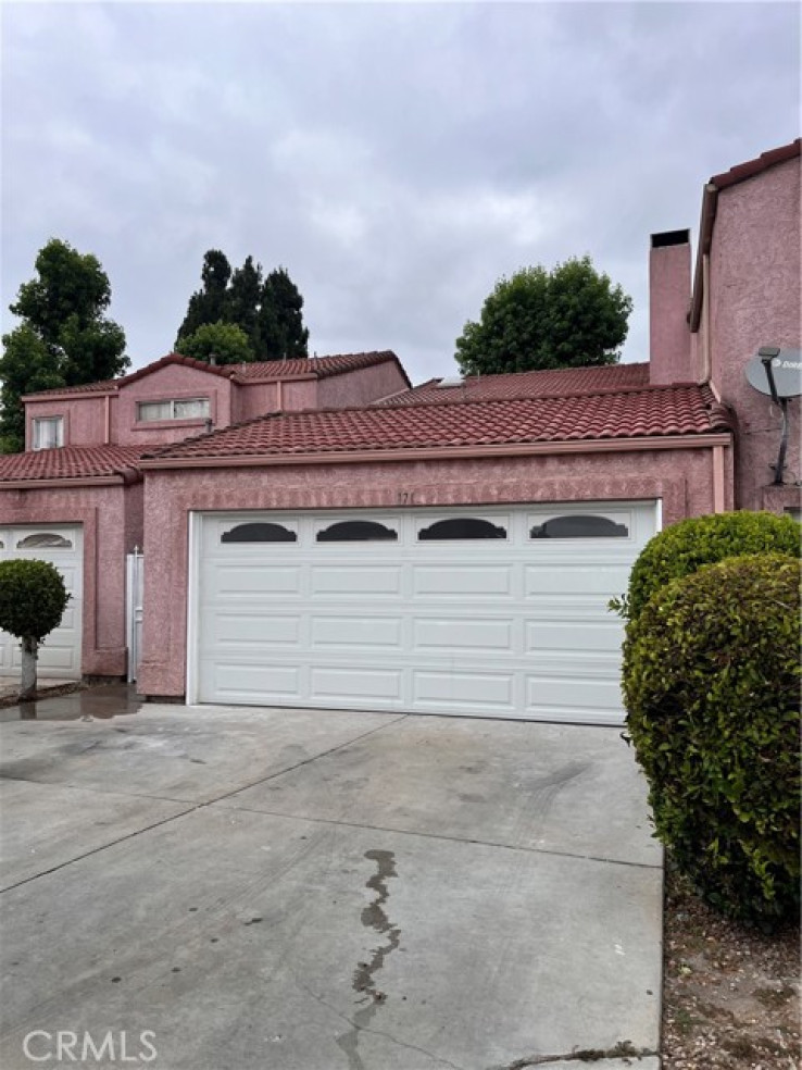 Residential Home in Compton S of Rosecrans, E of Central,W of Ala