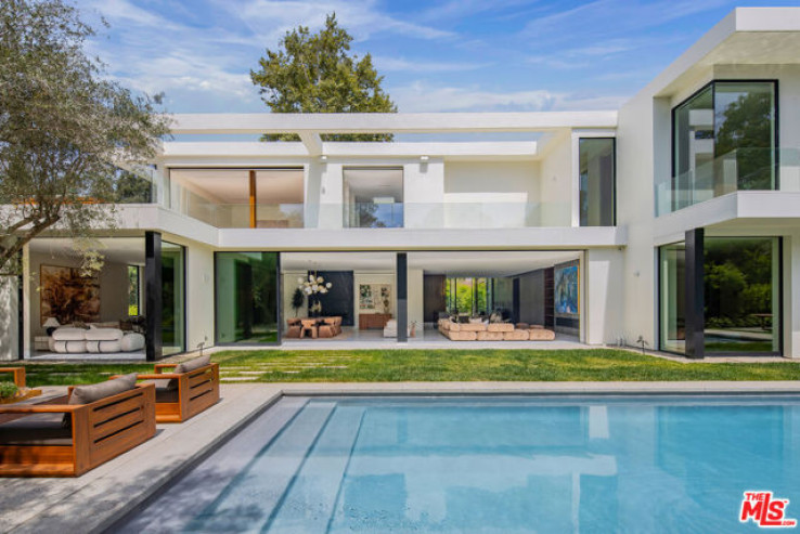 9 Bed Home for Sale in Los Angeles, California