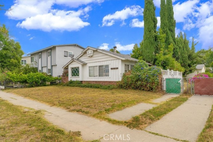  Income Home for Sale in Van Nuys, California
