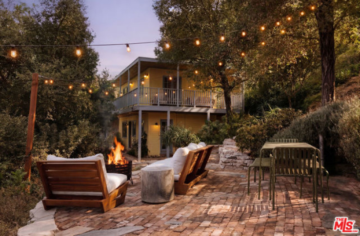 3 Bed Home for Sale in Los Angeles, California