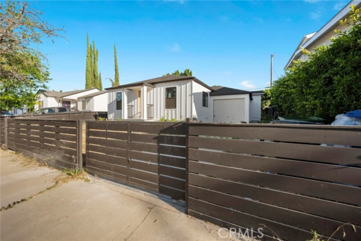 5 Bed Home for Sale in Encino, California