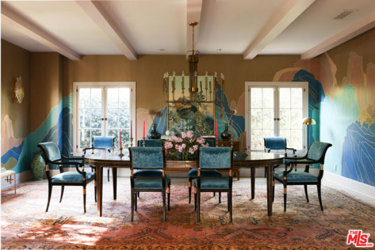 5 Bed Home for Sale in Los Angeles, California