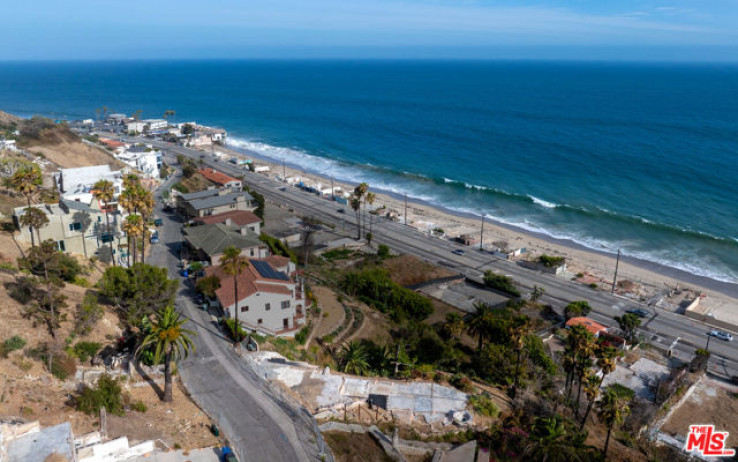 Land in Malibu