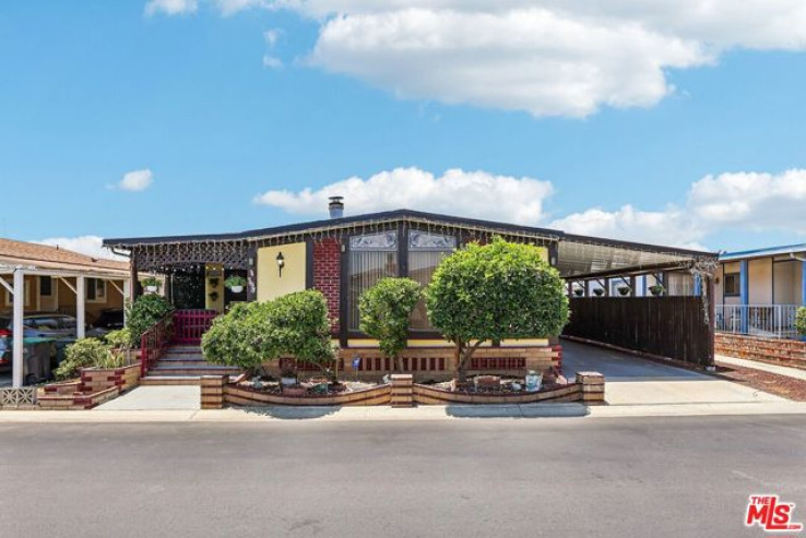 Residential Home in Rancho Dominguez