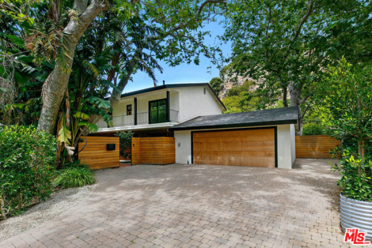 4 Bed Home for Sale in Malibu, California