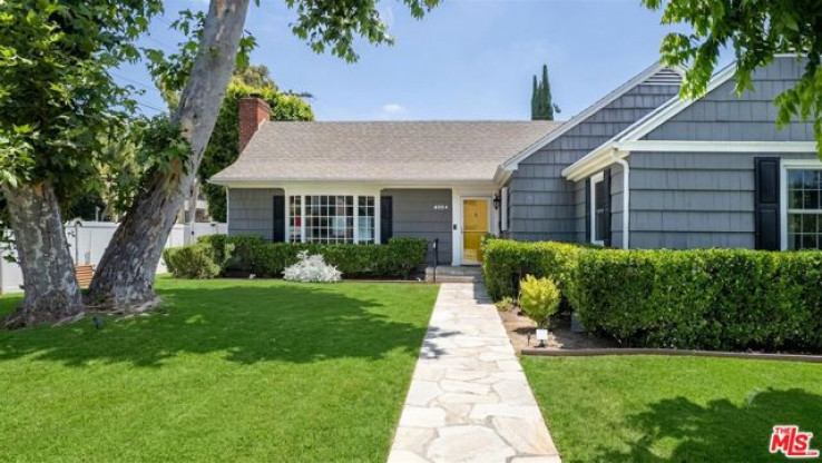 4 Bed Home for Sale in Sherman Oaks, California