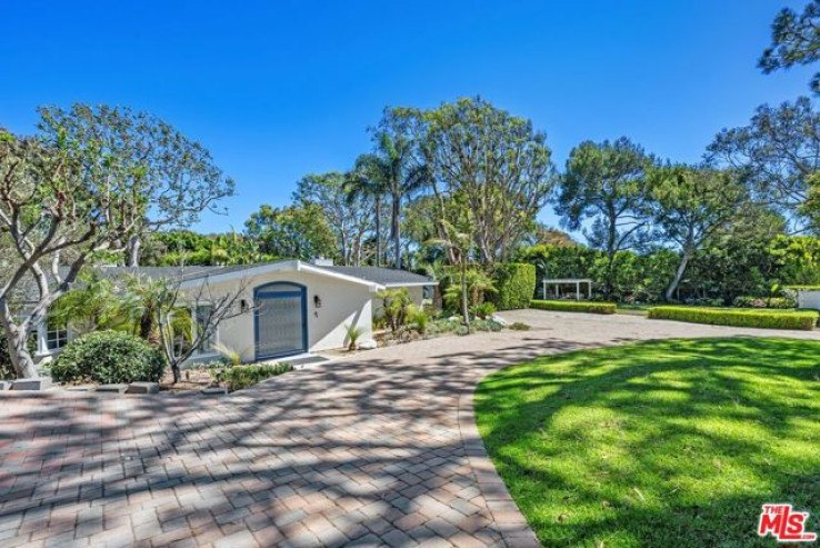 3 Bed Home for Sale in Malibu, California
